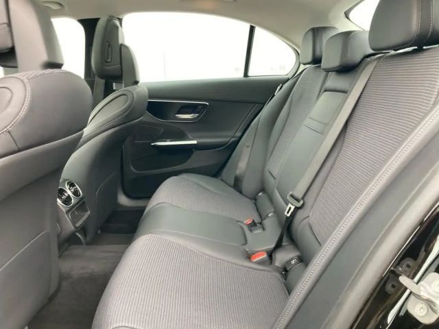 Mercedes-Benz C 300 AVANTGARDE Sedan