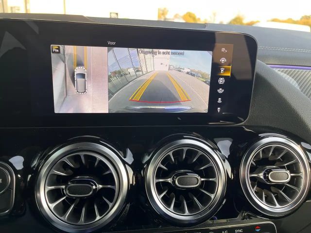 Mercedes-Benz B 180 AMG Line