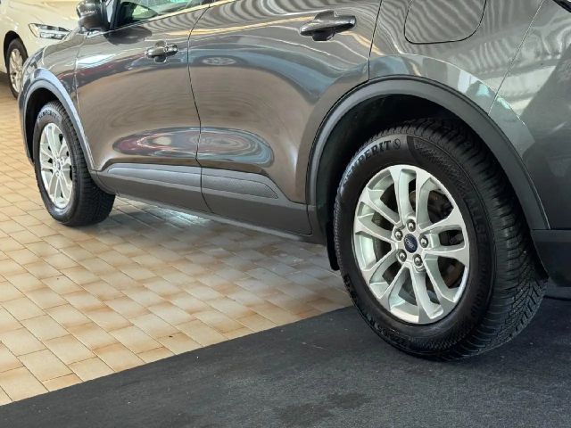 Ford Kuga Hybrid Titanium X