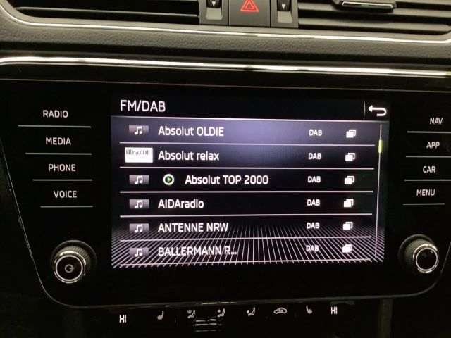 Skoda Superb 2.0 TDI Combi Style Style