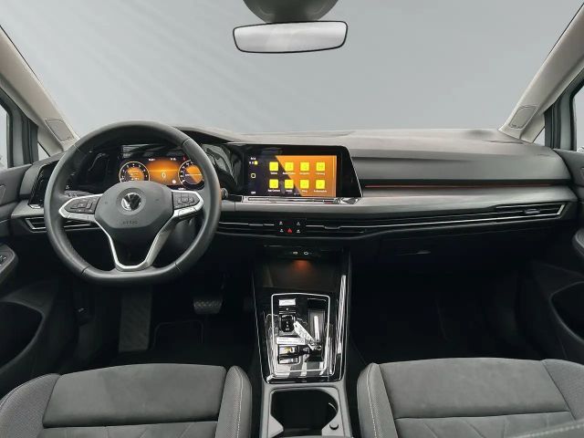 Volkswagen Golf 1.5 eTSI DSG