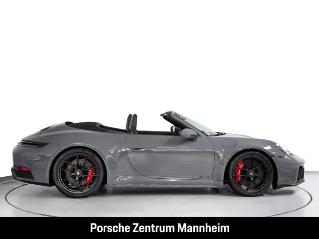Porsche 992 4 Cabrio Carrera GTS