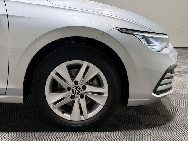 Volkswagen Golf 1.0 TSI Life Variant