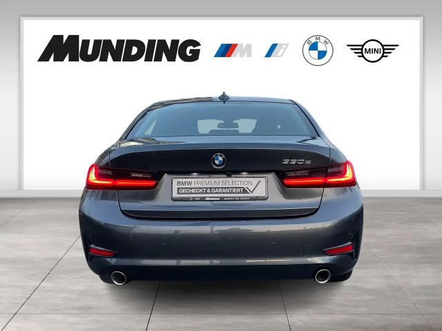 BMW 330 330e Advantage pakket Sedan