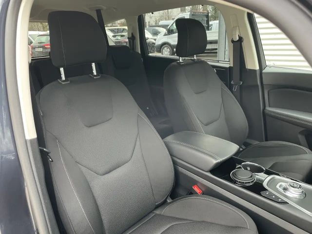 Ford S-Max Titanium