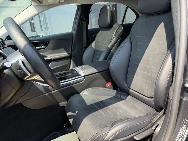 Mercedes-Benz C 300 AMG Line Sedan