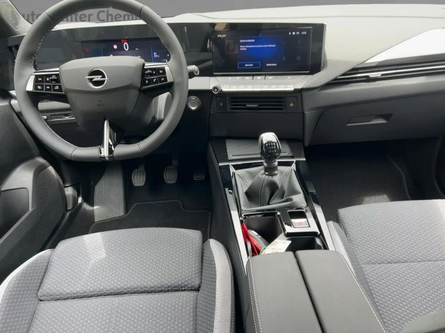 Opel Astra Edition Sports Tourer