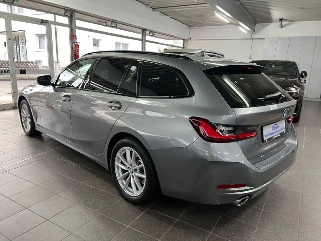 BMW 320 320d Touring xDrive