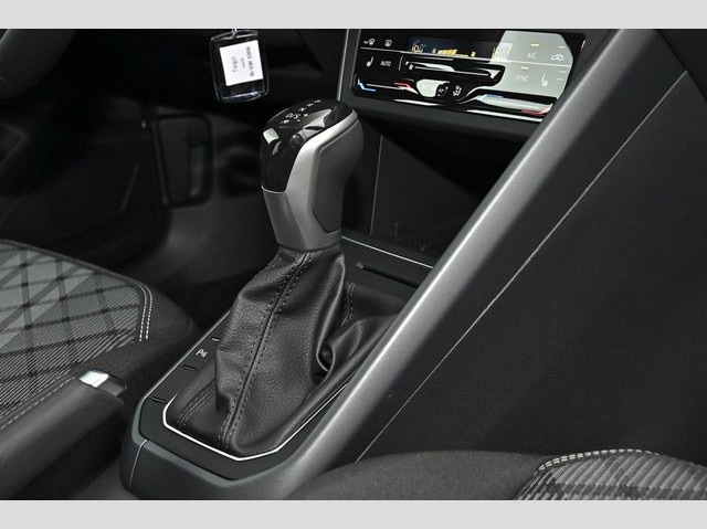 Volkswagen Taigo 1.0 TSI DSG R-Line