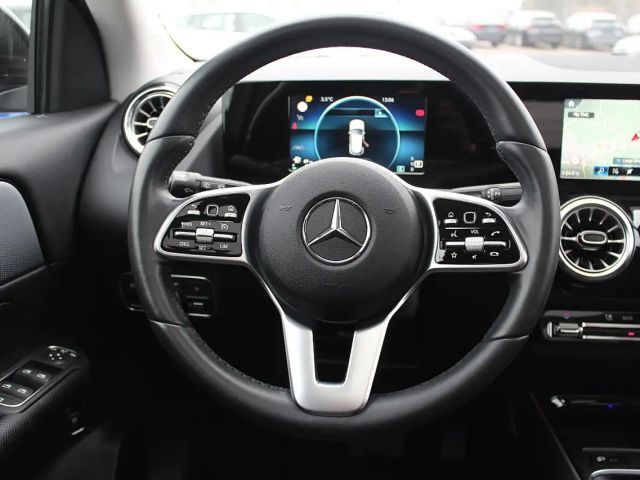Mercedes-Benz GLA 200 4MATIC GLA 200 d