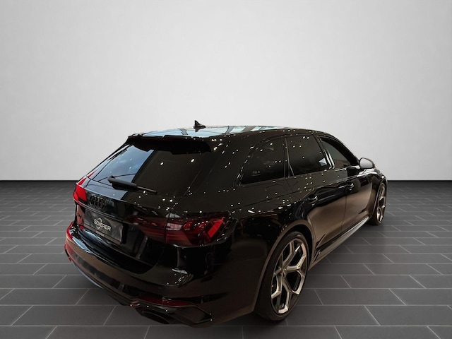 Audi RS4 Avant Quattro