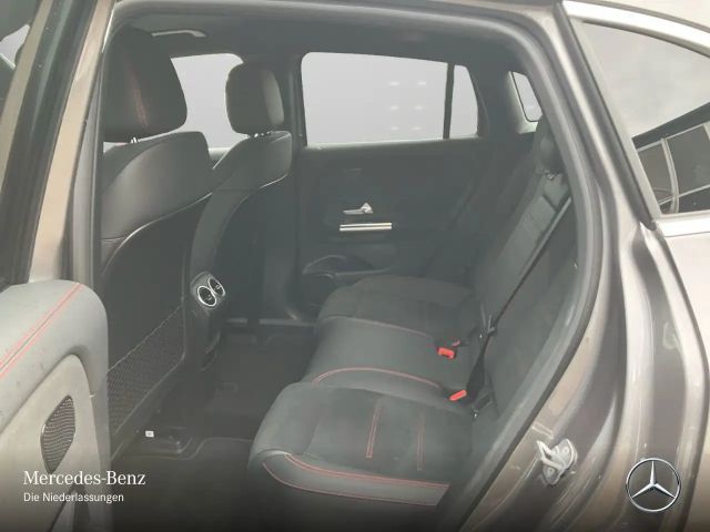 Mercedes-Benz EQA 300 4MATIC AMG Line