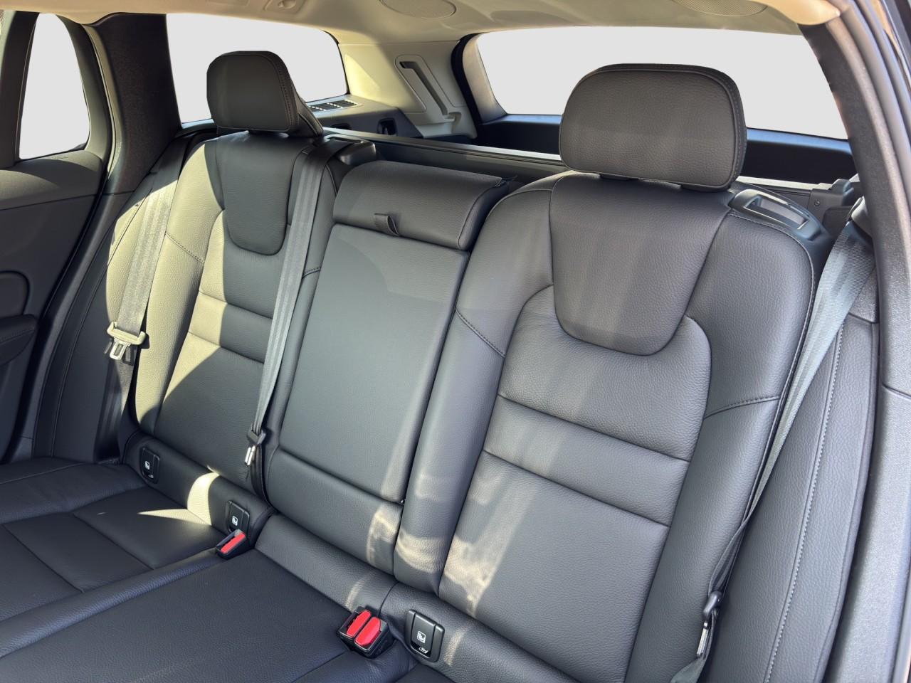 Volvo V60 AWD Dark Plus T8