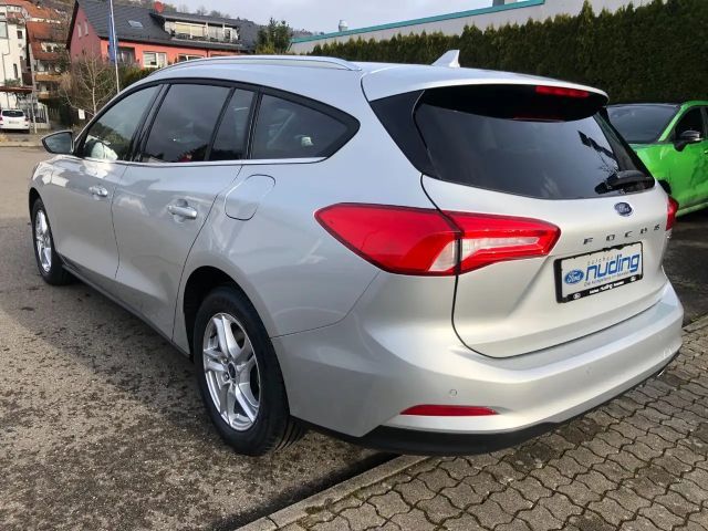 Ford Focus Cool & Connect EcoBoost Wagon