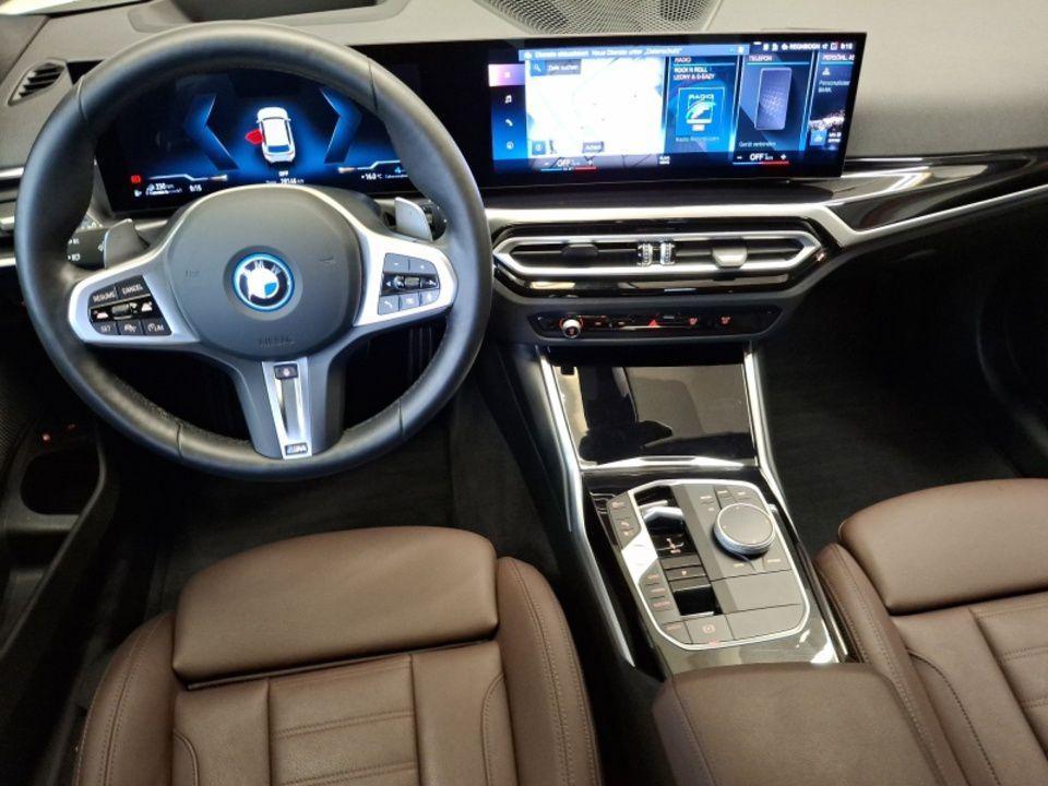BMW 330 330e xDrive