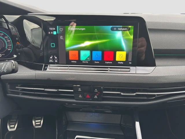 Volkswagen Golf 2.0 TSI GTI