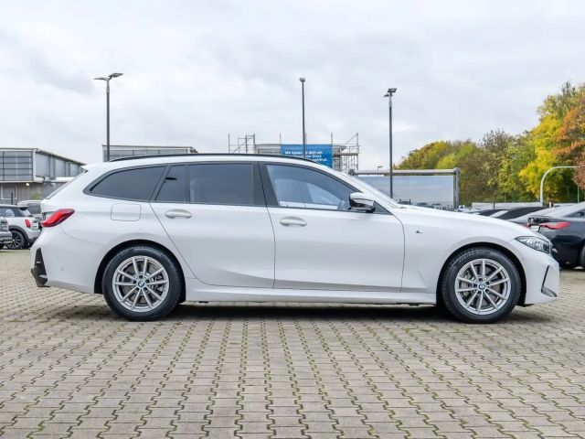 BMW 330 330d M-Sport Touring xDrive