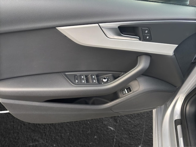 Audi A4 40 TFSI Avant Quattro S-Tronic