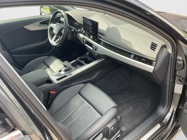 Audi A4 35 TFSI Avant S-Line S-Tronic