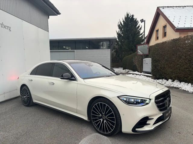 Mercedes-Benz S 580 4MATIC AMG Line Sedan