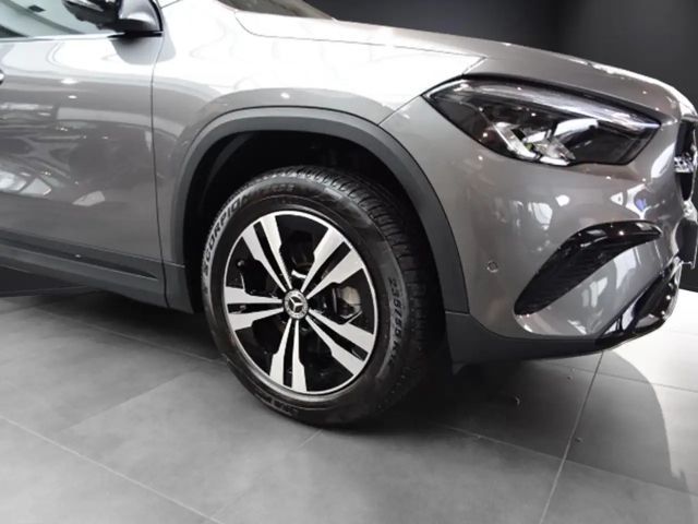 Mercedes-Benz GLA 180 Progressive