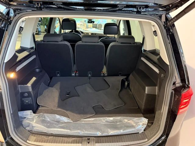 Volkswagen Touran BMT DSG Highline