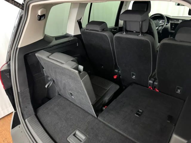 Volkswagen Touran DSG Life