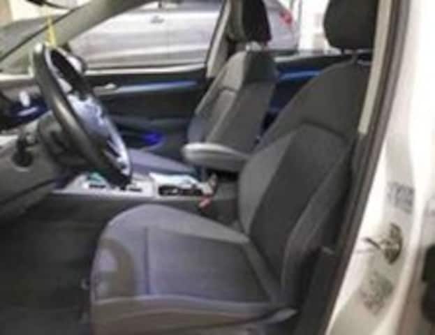 Volkswagen Golf DSG Plus