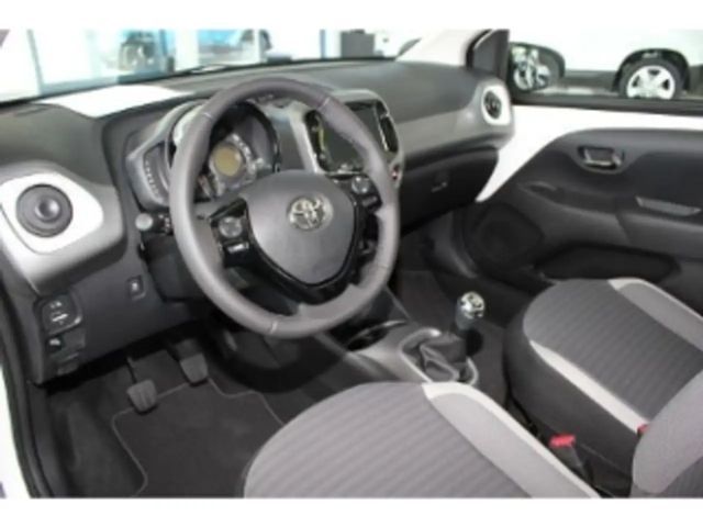 Toyota Aygo X Hatchback X-sky