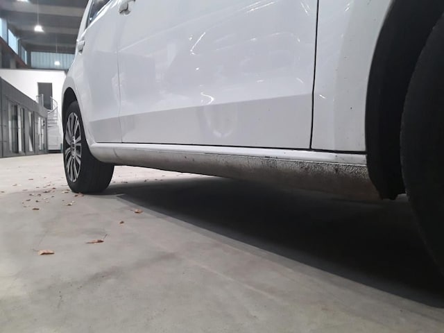 Volkswagen up! Active