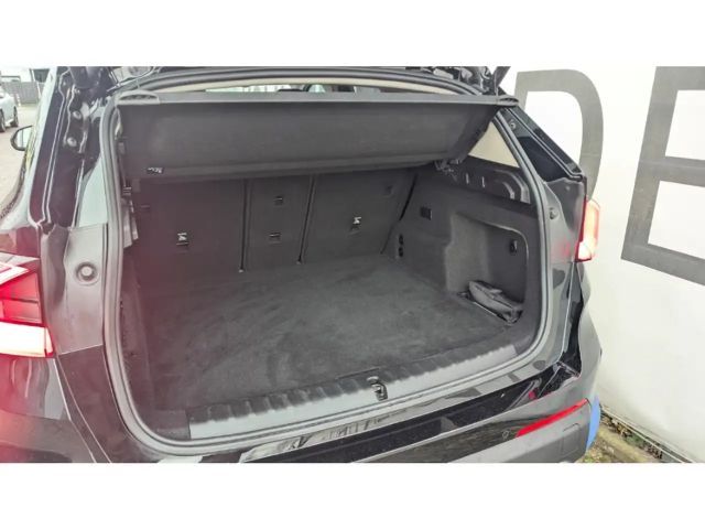 BMW iX1 Sedan xDrive