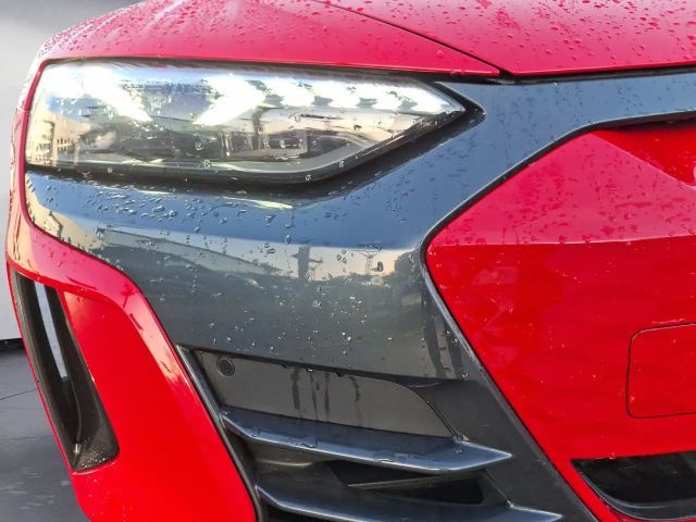 Audi e-tron GT PanoDach airSuspension RemoteA