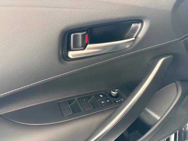 Toyota Corolla Hybride Team D