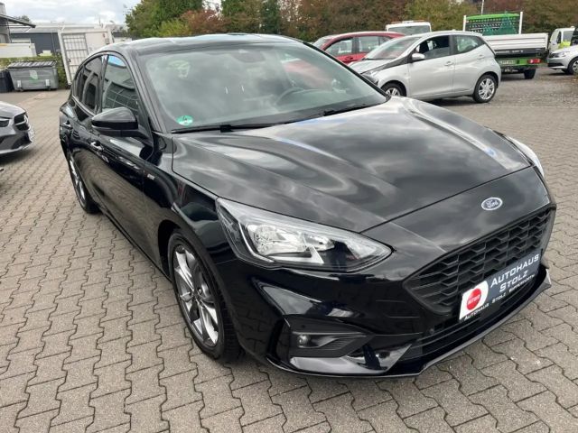 Ford Focus ST Line