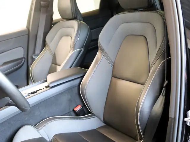 Volvo XC60 AWD Dark Plus Recharge