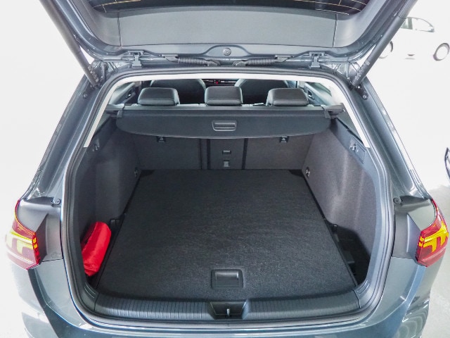 Volkswagen Golf 1.5 eTSI DSG Variant