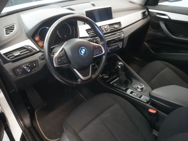 BMW X2 xDrive25e