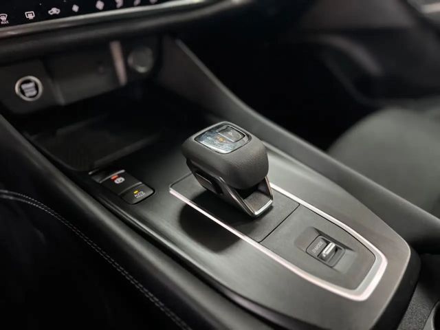 Nissan Qashqai 1.3 Connecta LED+KEYLESS+360°+ACC+VC uvm