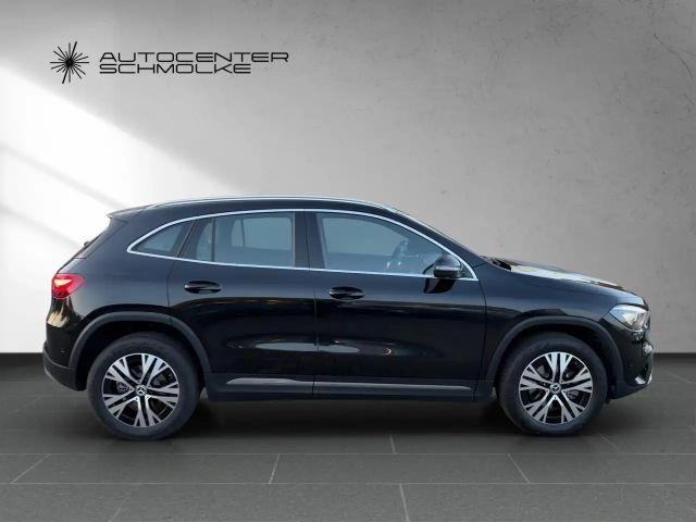 Mercedes-Benz GLA 200 Progressive