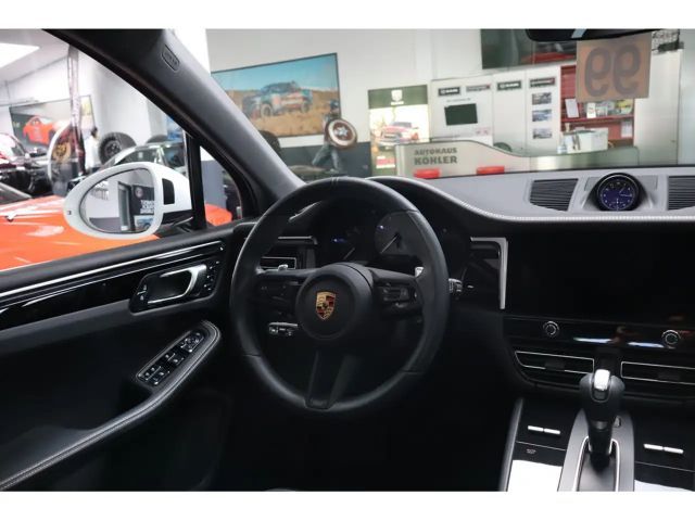 Porsche Macan S