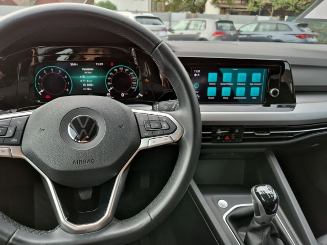 Volkswagen Golf 1.0 TSI Life Variant