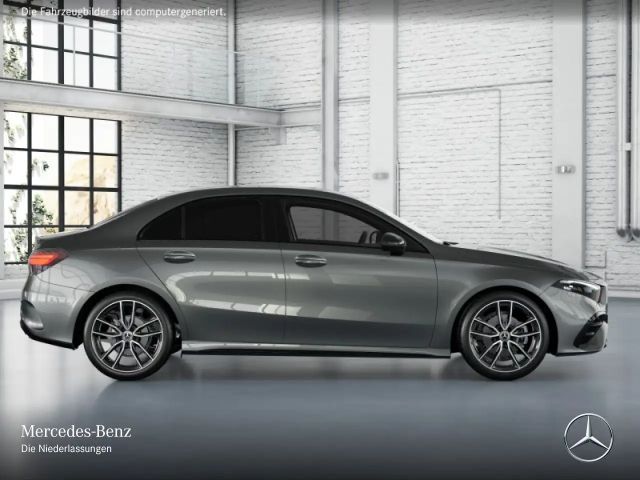 Mercedes-Benz A 180 AMG Line