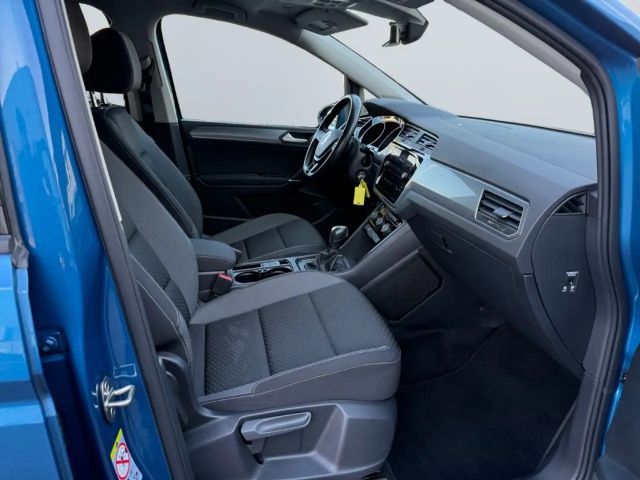 Volkswagen Touran 1.5 TSI DSG