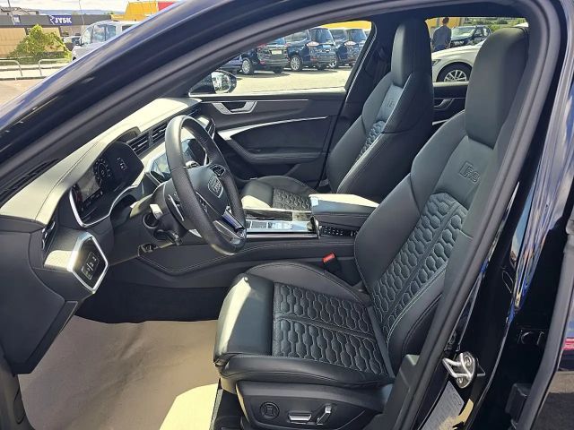 Audi RS6 Avant Quattro S-Tronic