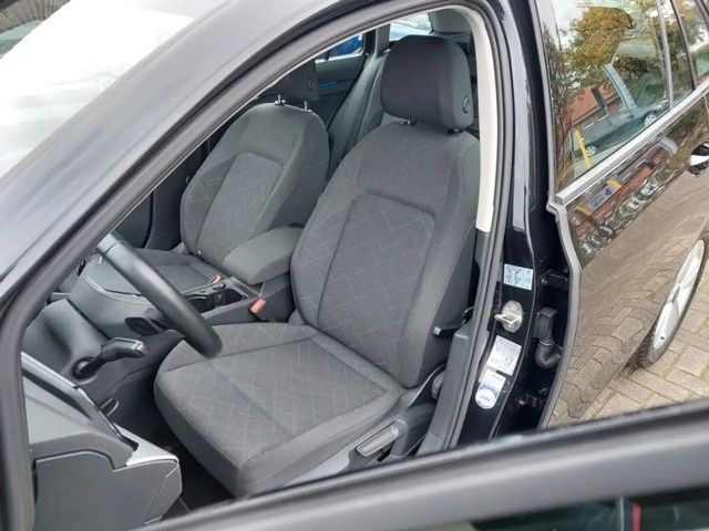 Volkswagen Golf DSG Golf VIII Life Variant