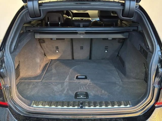 BMW 330 330d M-Sport Touring