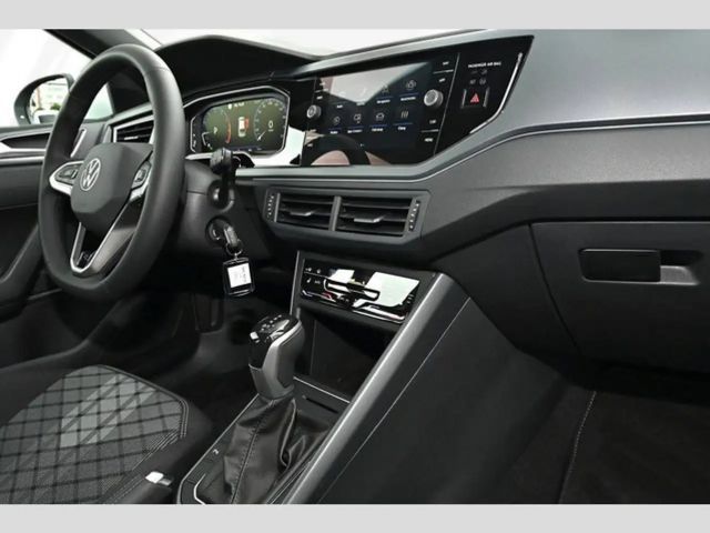 Volkswagen Taigo 1.0 TSI DSG R-Line