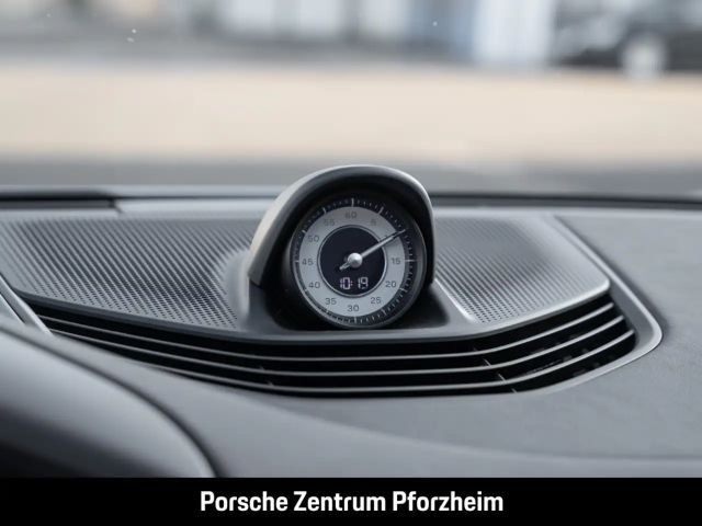 Porsche Taycan Turbo