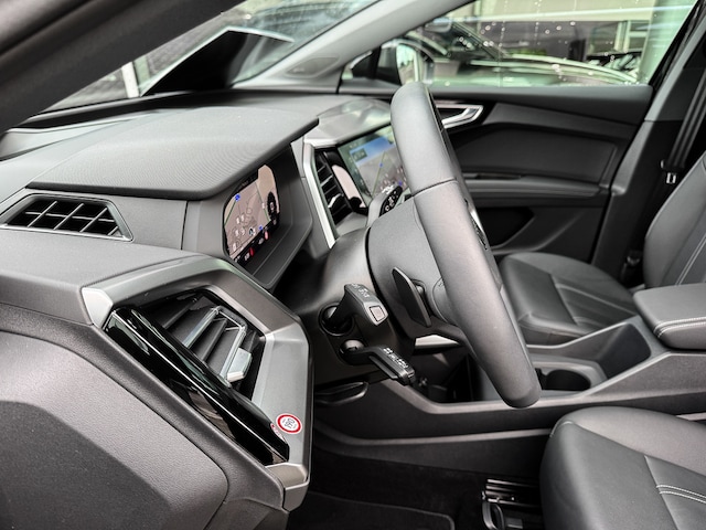 Audi Q4 e-tron SUV 45 e-tron Audi Q4 e-tron