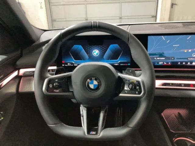 BMW 520 520i M-Sport Sedan